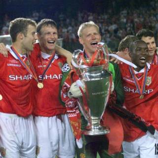 Treble Reunion Live Stream How To Watch Man Utd V Bayern Munich Legends For Free Online On Youtube And On Tv Start Magazine