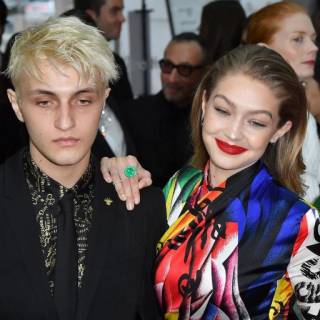 Who Is Anwar Hadid Bella And Gigi S Brother Is Reportedly Dating Dua Lipa Start Magazine