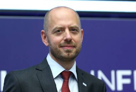 article main image